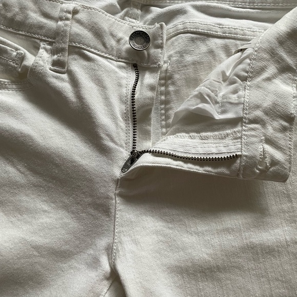 Rachel Rachel Roy, 27, White skinny jeans. - Picture 5 of 6